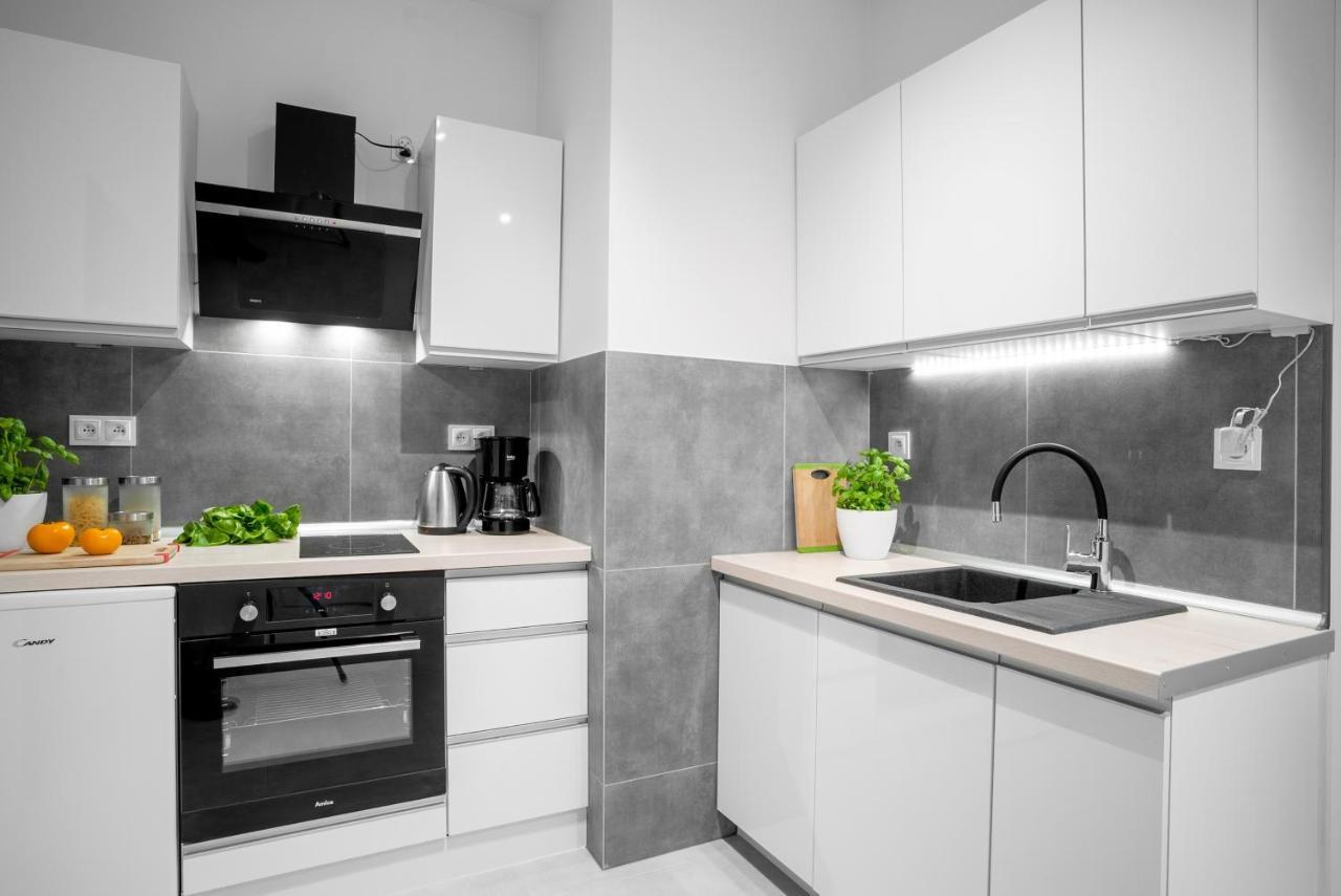 Apartamenty Homely Place Centrum - Stary Rynek - Parking 波兹南 外观 照片
