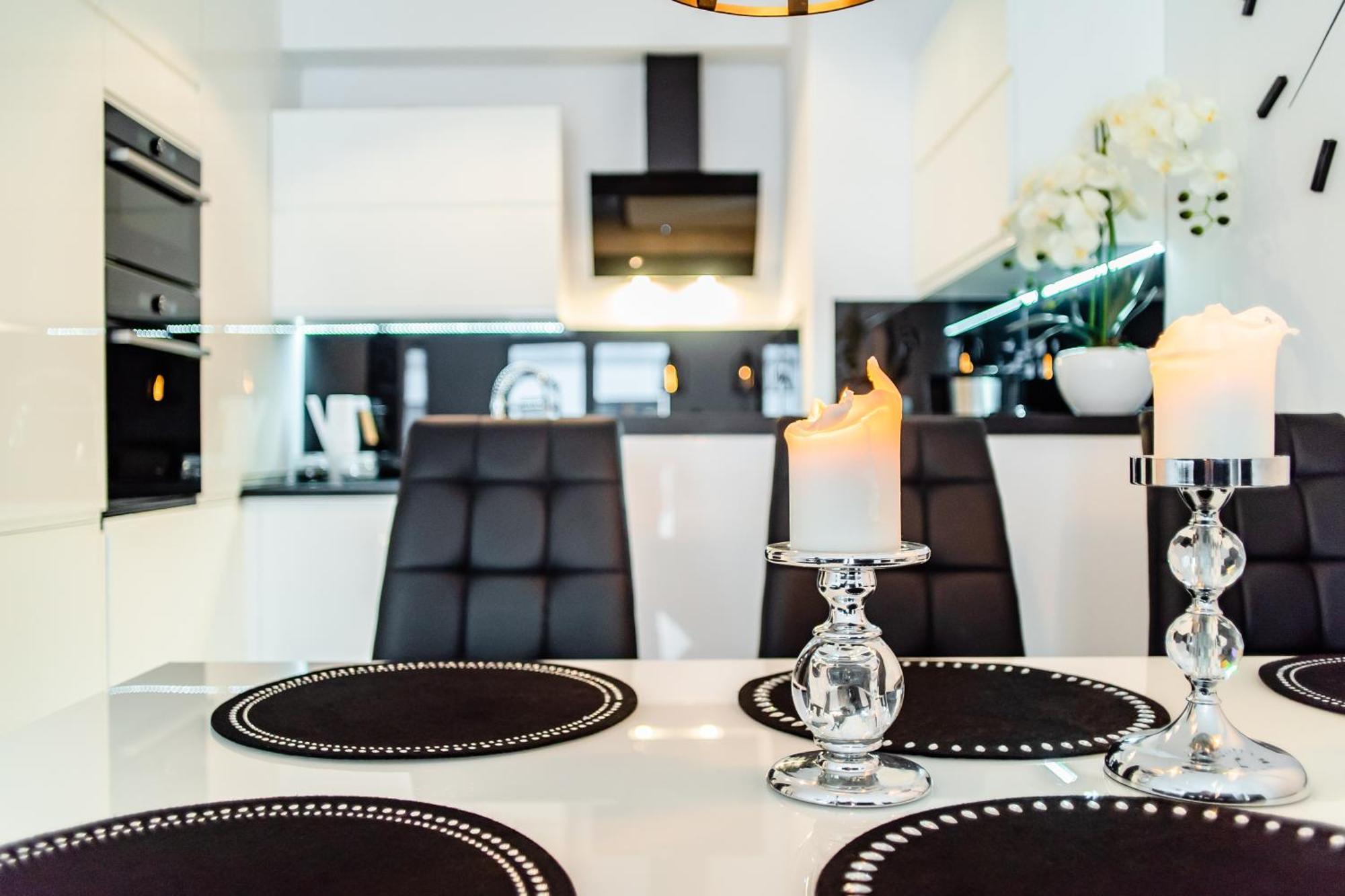 Apartamenty Homely Place Centrum - Stary Rynek - Parking 波兹南 外观 照片