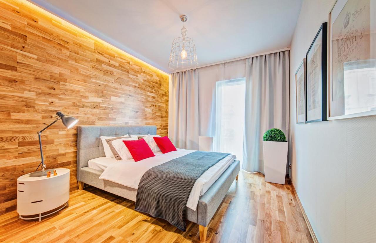 Apartamenty Homely Place Centrum - Stary Rynek - Parking 波兹南 外观 照片