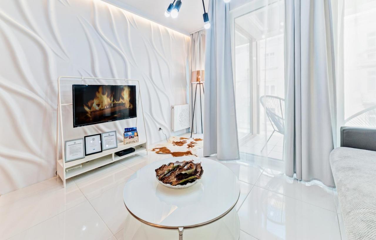 Apartamenty Homely Place Centrum - Stary Rynek - Parking 波兹南 外观 照片