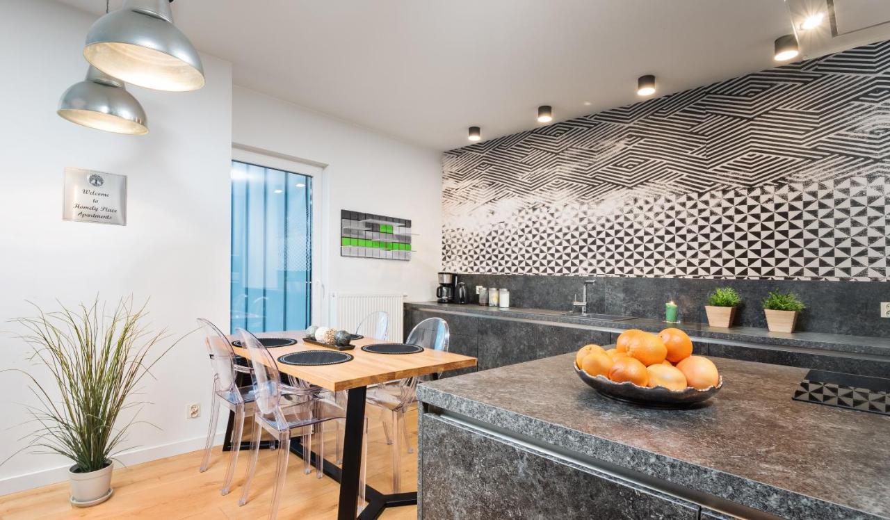 Apartamenty Homely Place Centrum - Stary Rynek - Parking 波兹南 外观 照片